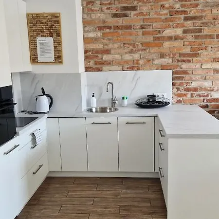 Apartament Czerwony Nr 42 Apartment *