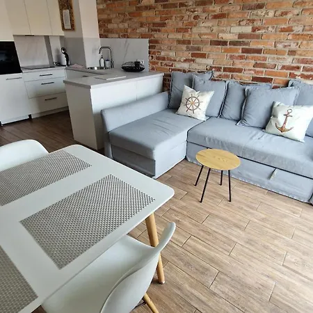 Apartament Czerwony Nr 42 *